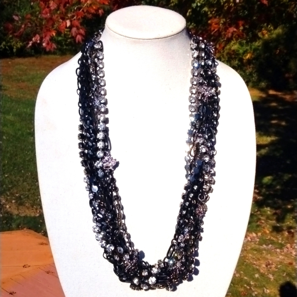 Sassy Jones Miss Youniverse Chain - Black
